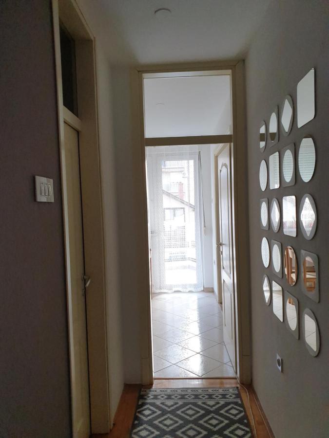 Apartamento Stan Na Dan "Irina" Banja Luka Exterior foto
