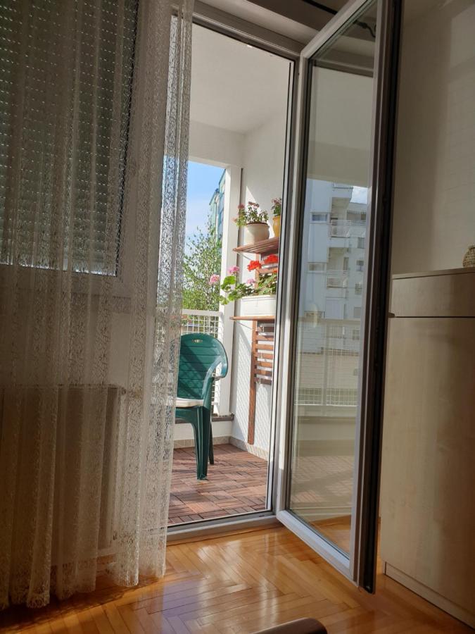 Apartamento Stan Na Dan "Irina" Banja Luka Exterior foto