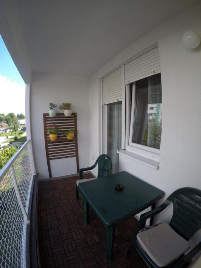 Apartamento Stan Na Dan "Irina" Banja Luka Exterior foto